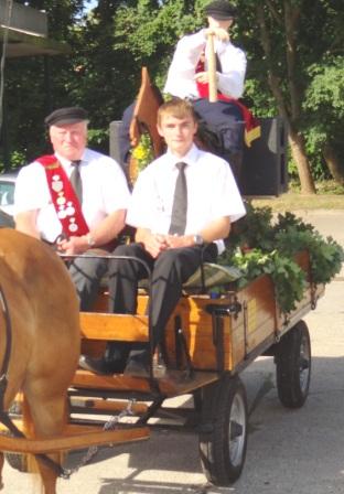 Bilder vom Festumzug aus Anlass des Jubilums 150 Jahre organisierter Sport in der Bernsteinstadt  Ribnitz-Damgarten am 24. August 2013 . Foto: Eckart Kreitlow