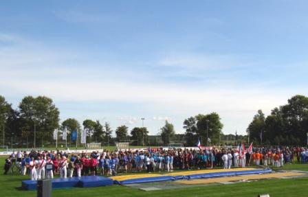 Bilder vom Festumzug aus Anlass des Jubilums 150 Jahre organisierter Sport in der Bernsteinstadt  Ribnitz-Damgarten am 24. August 2013 . Foto: Eckart Kreitlow