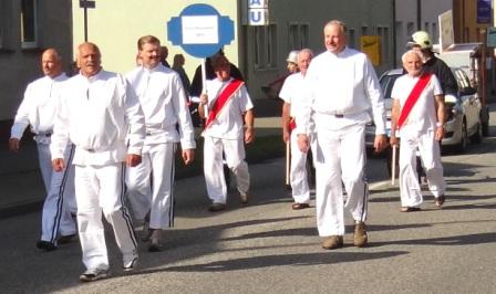 Bilder vom Festumzug aus Anlass des Jubilums 150 Jahre organisierter Sport in der Bernsteinstadt  Ribnitz-Damgarten am 24. August 2013 . Foto: Eckart Kreitlow