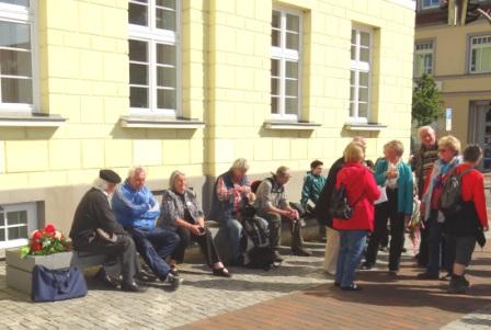 Fotos von der 20. Gedenkwanderung und den Gedenkveranstaltungen in Barth und Ribnitz am 1.Mai 2014. Foto: Eckart Kreitlow