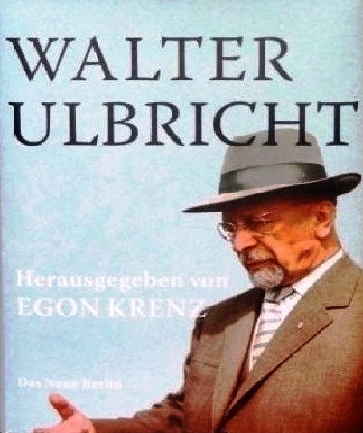 Buchlesung mit Egon Krenz, ehemaliger Generalsekretr des ZK der SED und ehemaliger Vorsitzender des Staatsrates und des Nationalen Verteidigungsrates der DDR, am 24.November 2013 in Redebas, Landkreis Vorpommern-Rgen, zu seinem jngsten Buch Walter Ulbricht - Zeitzeugen erinnern sich, dessen Herausgeber Egon Krenz auch ist. Foto: Eckart Kreitlow